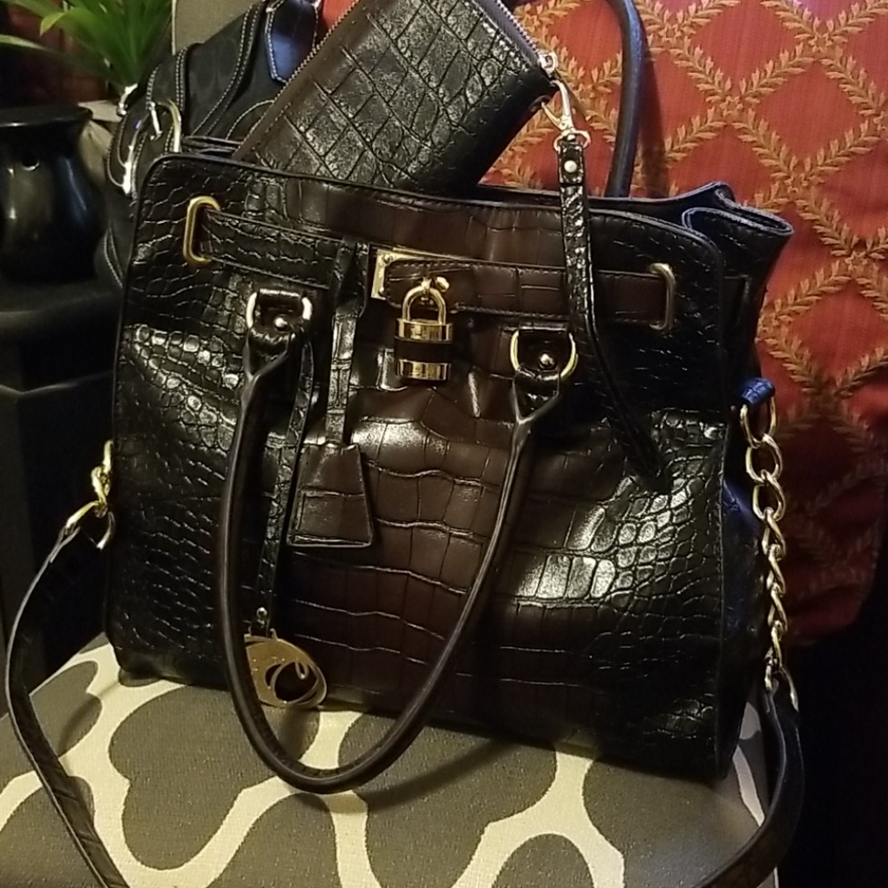 Large Purse w/matching Wallet